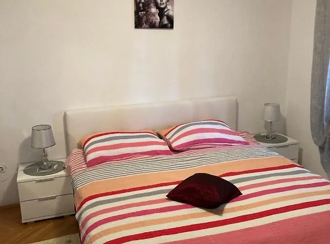 Nevia A/5 Appartamento Porec