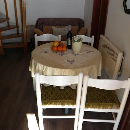 Nevia A/5 Poreč